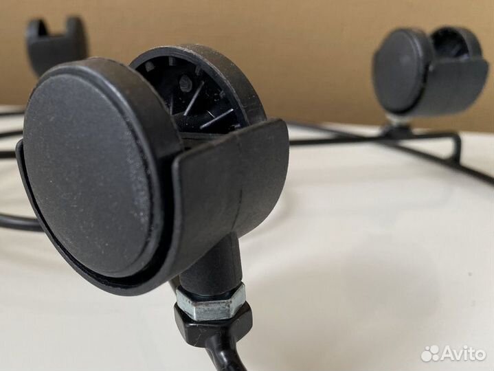 Подставка на колесах под цветы 40 см, металл