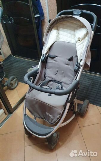 Коляска прогулочная