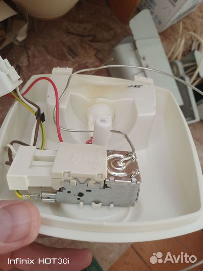 Термостат для холодильника Beko (с кожухом)