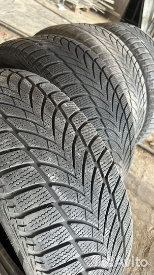 Goodyear UltraGrip Ice 2 235/55 R18 104T