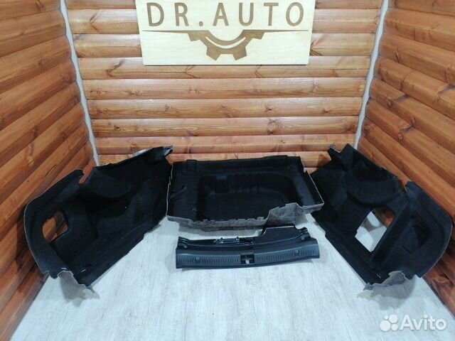 Обшивка багажника Mercedes W213 2.0D 2017