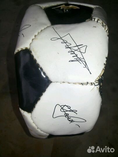 Футбольный мяч