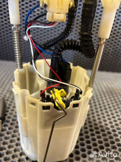 Бензонасос Volkswagen Jetta 5 BSE 1.6 2010