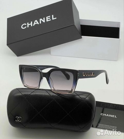 Солнцезащитные очки Chanel