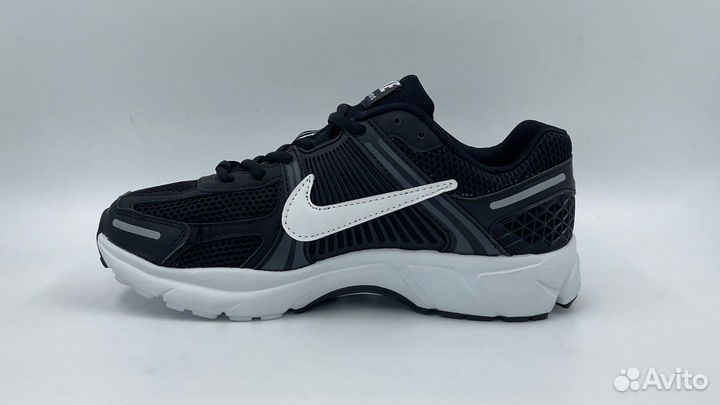 Кроссовки Nike Air Zoom Vomero 5