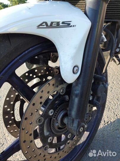 Мотоцикл Suzuki SFV 400 Gladius 2011