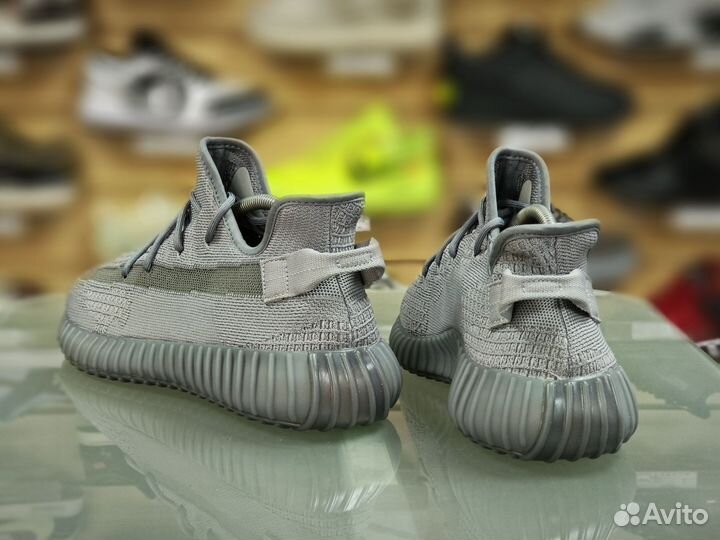 Кроссовки Adidas Yeezy boost 350