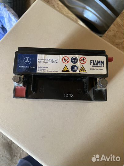 Аккумулятор задний w204 mercedes