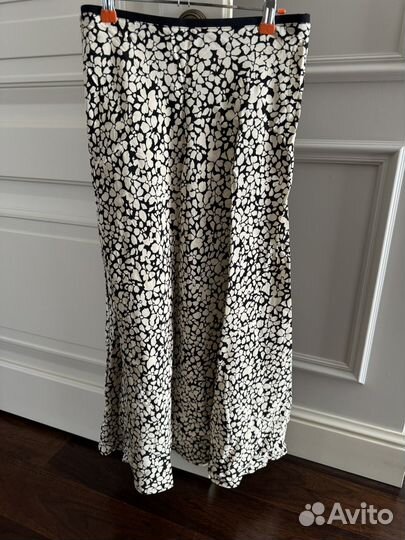 Юбка миди mango атласная s