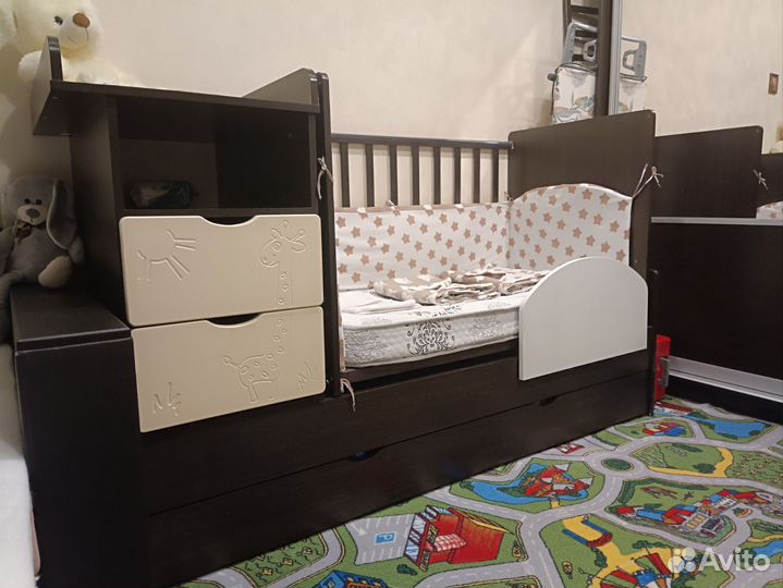 Детская кроватка трансформер с маятником