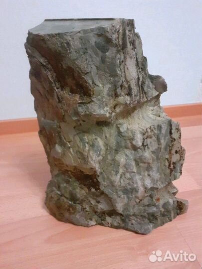 Камни и минералы