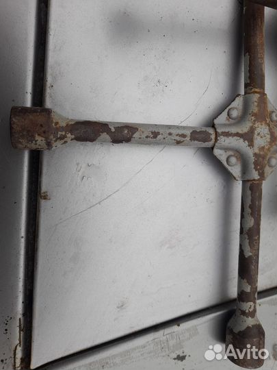 Баллонный ключ волга