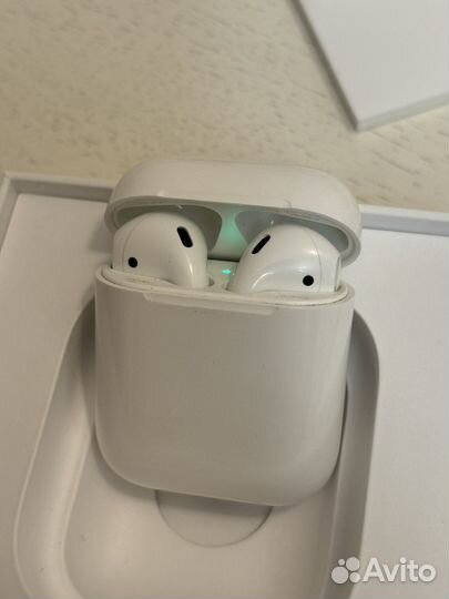 Наушники Airpods 2 (оригинал бу)