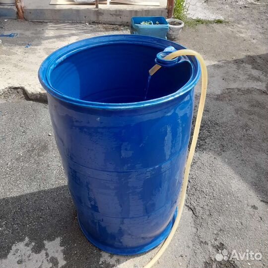 Бочка для воды пластиковая