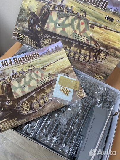 Сборная модель сау 1/35 Nashorn от Border