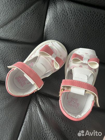 Сандалии для девочки