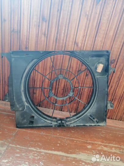 Вентилятор охлаждения радиатора