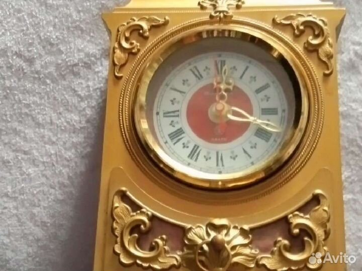 Настольные часы