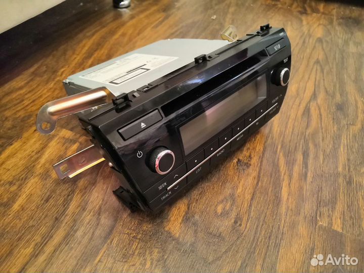 Штатная магнитола тойота королла