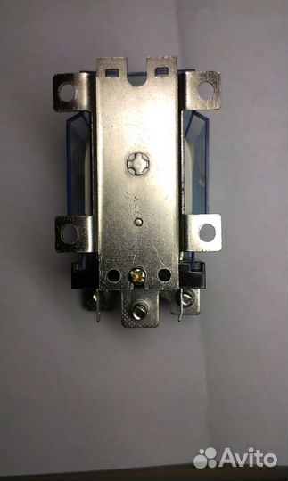 Реле новое: контакты 60 ампер, катушка 24 В