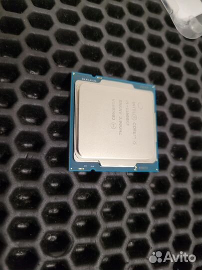 Процессор Intel Core i5-11600KF (на гарантии)