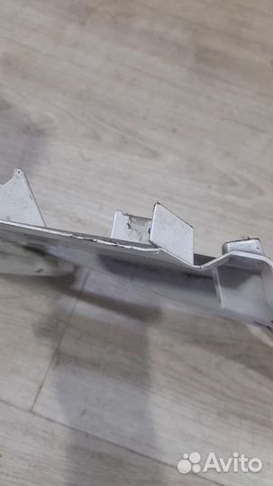 Бампер передний Toyota Land Cruiser 300 С 2021