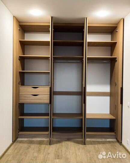 Шкаф распашной на заказ