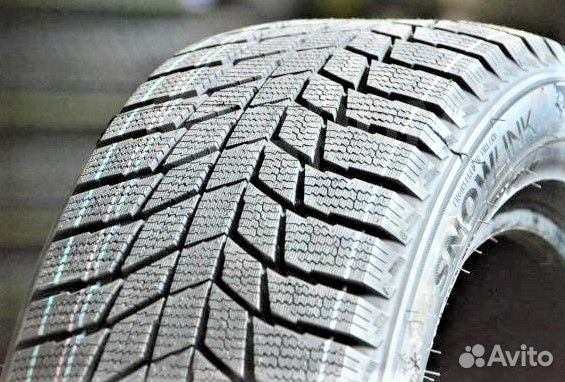 Triangle PL01 215/55 R17