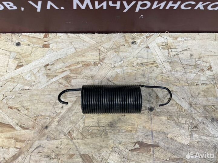 Пружина крышки багажника Renault Logan
