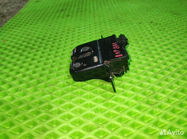 Замок багажника Renault Duster