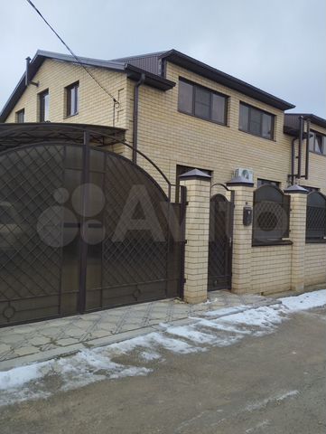 Коттедж 150 м² на участке 4,5 сот.