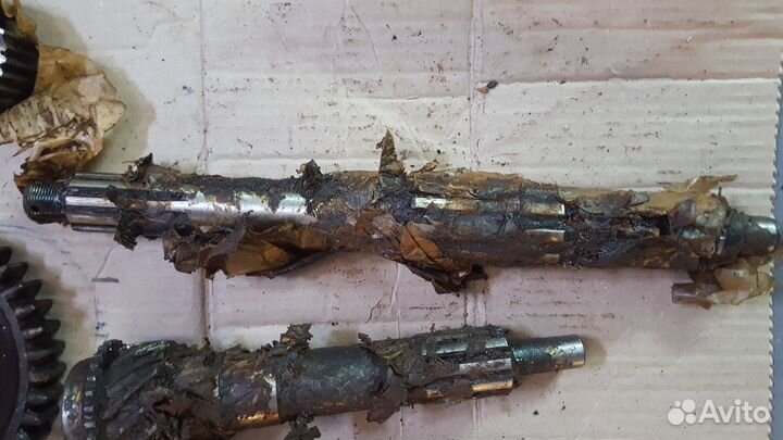 Вторичный вал кпп газ 21 21А-1701105