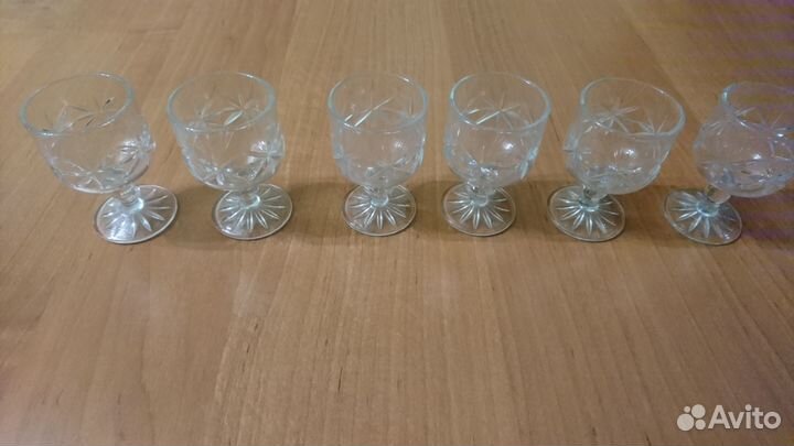 Фарфор Рыбки,хрустальные рюмки,вазы СССР