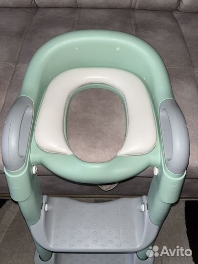 Детское сиденье на унитаз со ступенькой