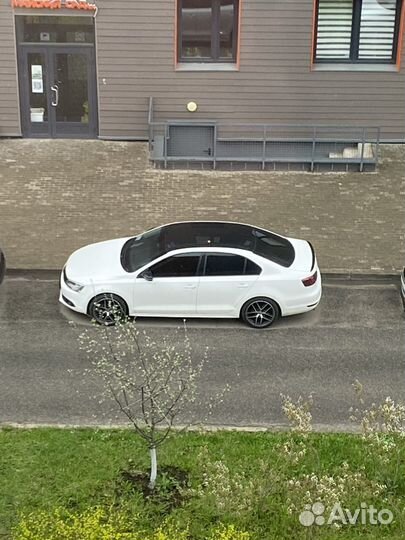 Volkswagen Jetta, 2012