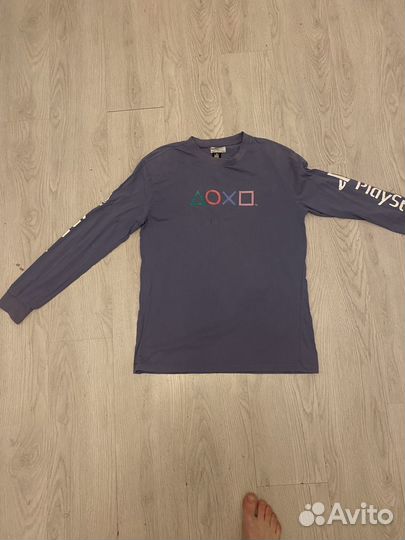 Лонгслив bershka playstation