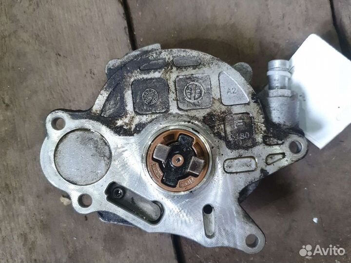 Вакуумный насос Audi A4 B8