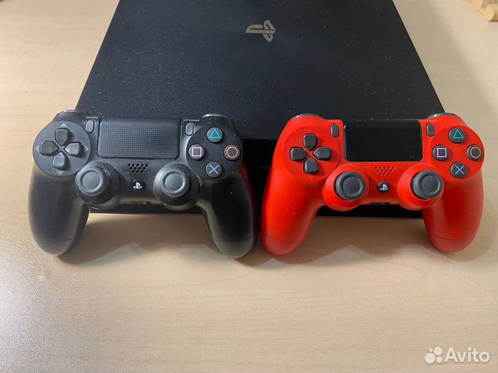 PS4 Pro в хорошем состоянии