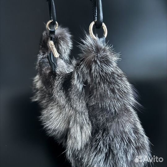 Меховая сумка тренд 2024
