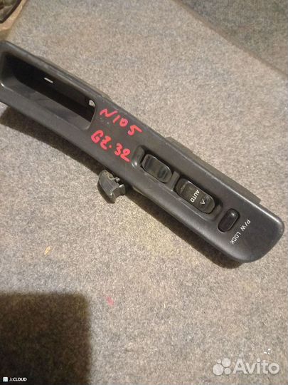 Блок упр. стеклоподьемниками на nissan fairlady GZ