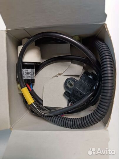 Датчик коленвала двигателя 6G74 Мицубиси Паджеро