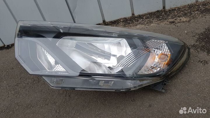 Фара Granta FL левая 8450100857