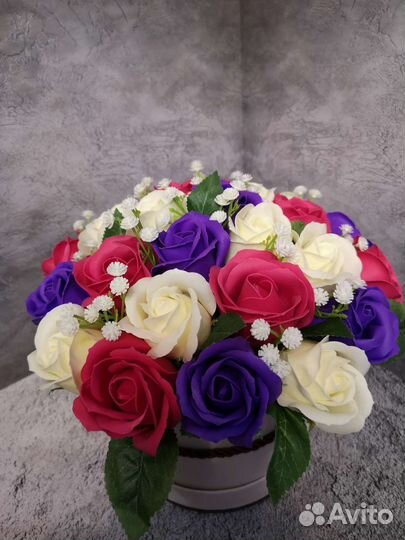 25 роз в коробке