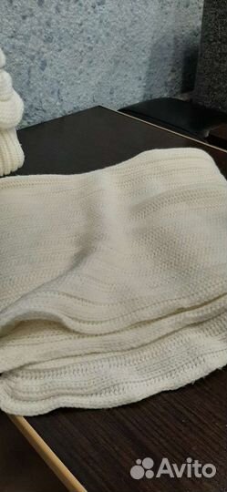 Шапка и шарф вязаные, зима