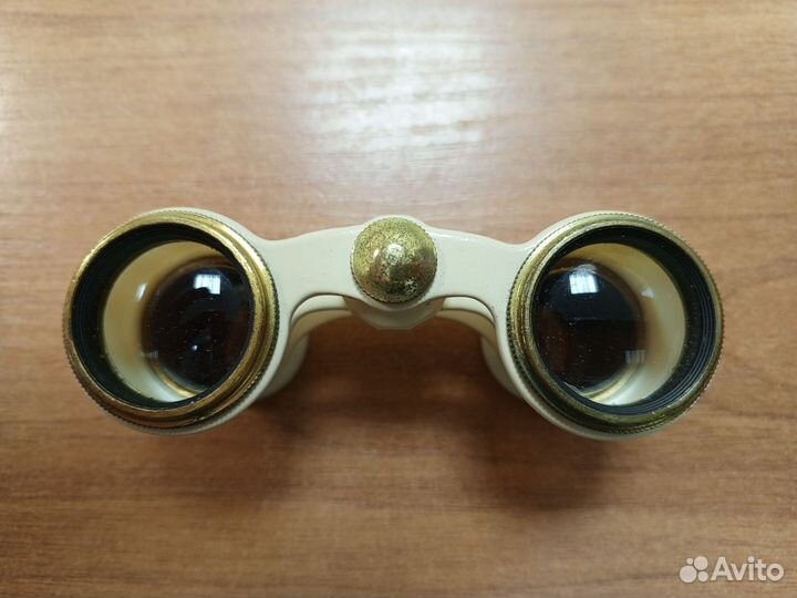 Бинокль театральный