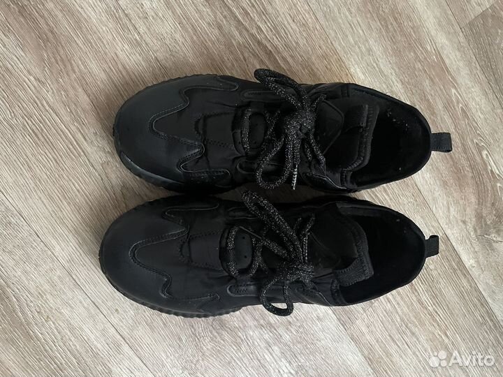 Кроссовки traffa