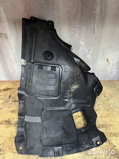 Подкрылок передний левый BMW F20 F21 F22 F23