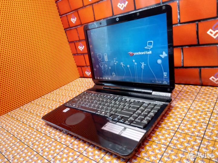 Ноутбук Packard /Core2Duo/Radeon HD/4 RAM/500 HDD
