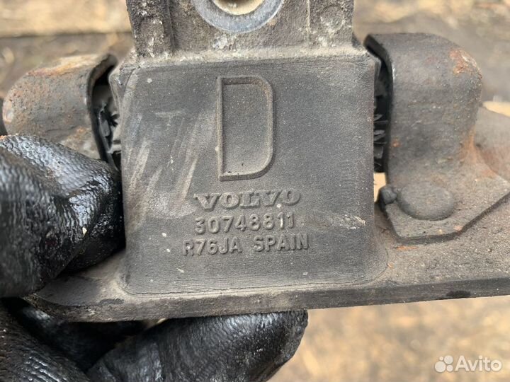 Volvo xc90 подушка двигателя опора