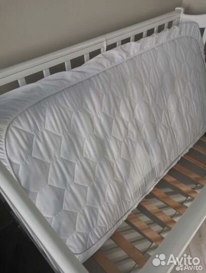 Детская кроватка с маятником+матрас